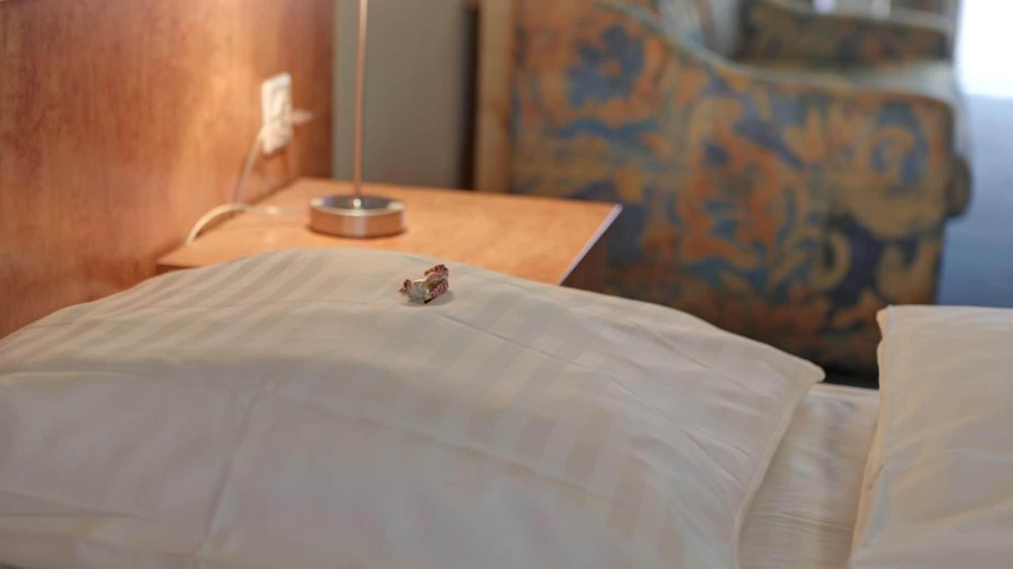 Hotel Am Kurfuerstenplatz - Messe 프랑크푸르트 외부 사진